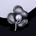 Brošňa Kvet s perlou 3866